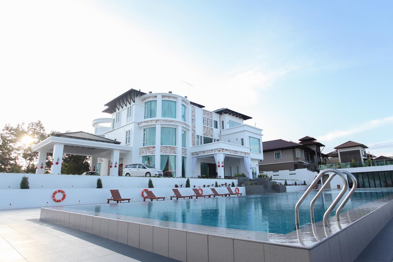 Hotel Casa Bianca à Kluang Extérieur photo