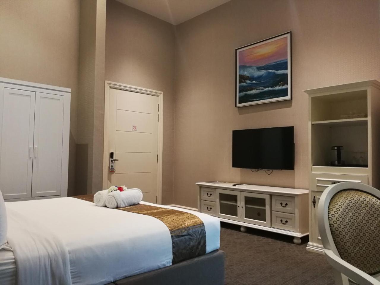 Hotel Casa Bianca à Kluang Extérieur photo