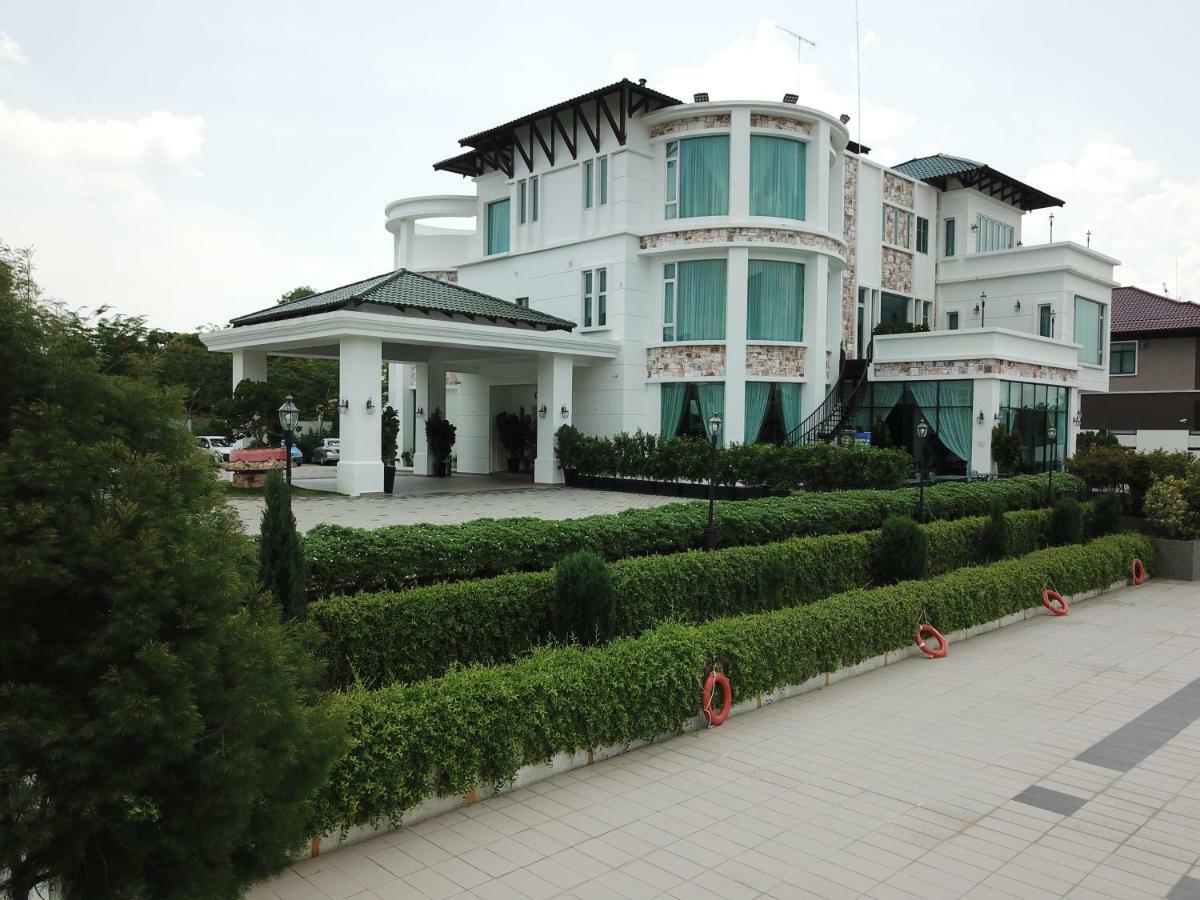Hotel Casa Bianca à Kluang Extérieur photo