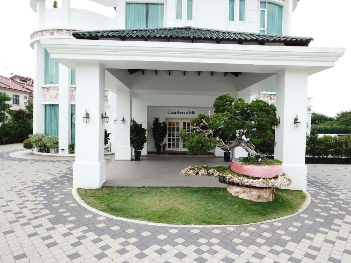 Hotel Casa Bianca à Kluang Extérieur photo